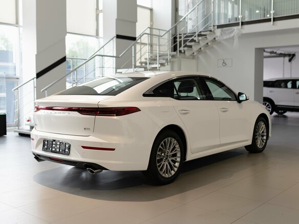 2024 Bestune B70 I Рестайлинг, белый, 2844000 рублей - вид 3