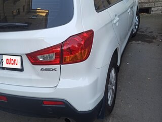 2012 Mitsubishi ASX I Рестайлинг, белый, 999990 рублей, вид 3