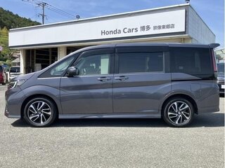 2022 Honda Stepwgn Spada V Рестайлинг, серебристый, 1780099 рублей, вид 5