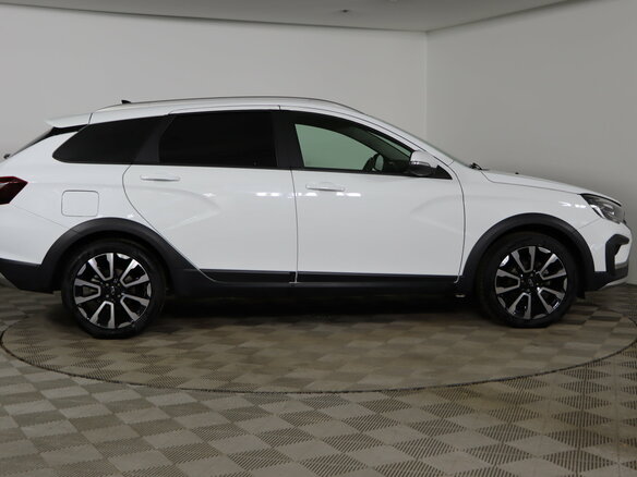 2024 Lada (ВАЗ) Vesta SW Cross I Рестайлинг (NG), белый, 1349990 рублей - вид 3