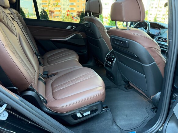2021 BMW X7 30d I (G07), чёрный, 7800000 рублей - вид 24