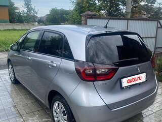 2022 Honda Fit IV, серебристый, 1390000 рублей, вид 5