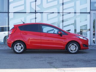 2017 Ford Fiesta Mk6 Рестайлинг, красный, 836000 рублей, вид 5