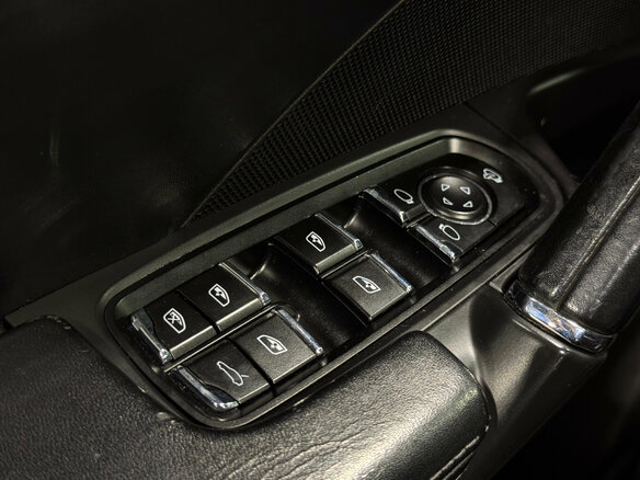 2011 Porsche Cayenne S II (958), чёрный, 2080000 рублей - вид 23