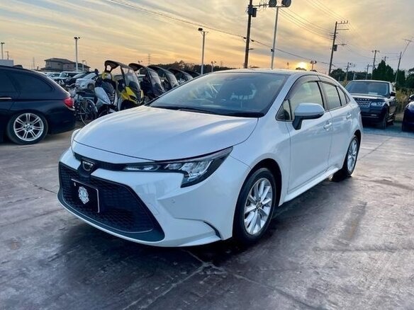 2021 Toyota Corolla XII (E210), белый, 1540084 рублей - вид 1
