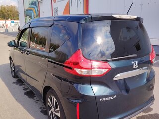 2018 Honda Freed+ II, зелёный, 1800000 рублей, вид 3