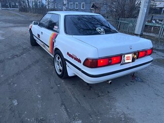 1991 Toyota Mark II VI (X80), белый, 530000 рублей, вид 3