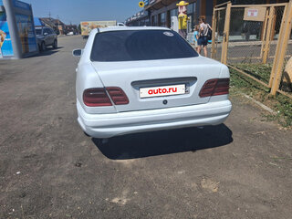 1999 Mercedes-Benz E-Класс 200 II (W210, S210) Рестайлинг, белый, 330000 рублей, вид 2