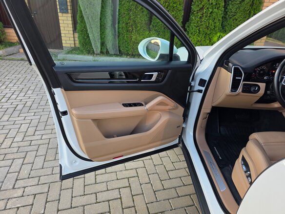 2020 Porsche Cayenne III, белый, 6400000 рублей - вид 14