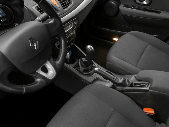 2011 Renault Fluence I, чёрный - вид 17