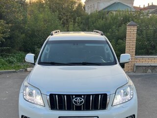 2010 Toyota Land Cruiser Prado 150 Series, белый, 2220000 рублей, вид 4