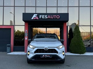 2021 Toyota RAV4 V (XA50), белый, 3339000 рублей, вид 1