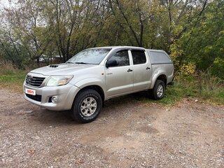2014 Toyota Hilux VII Рестайлинг, серебристый, 1550000 рублей, вид 2