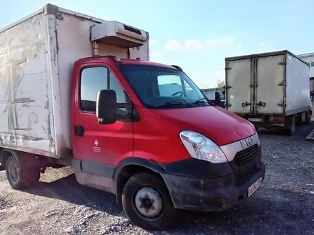 2012 Iveco Daily, красный, 1300000 рублей, вид 1