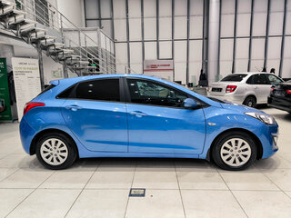 2016 Hyundai i30 II Рестайлинг, синий, 1270000 рублей, вид 4