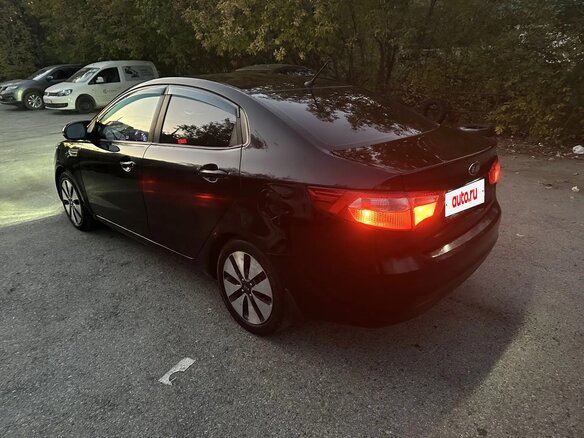2011 Kia Rio 4-speed III, чёрный - вид 10