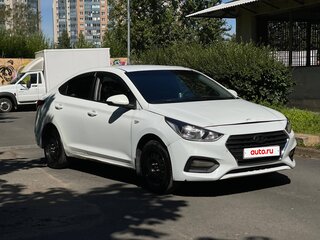 2018 Hyundai Solaris II, белый, 499999 рублей, вид 2