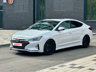 2019 Hyundai Elantra Sport VI (AD) Рестайлинг, белый, 1490000 рублей, вид 3