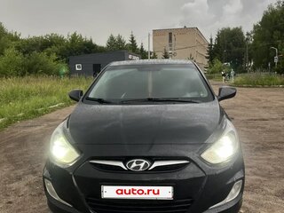 2013 Hyundai Solaris I, чёрный, 690000 рублей, вид 1