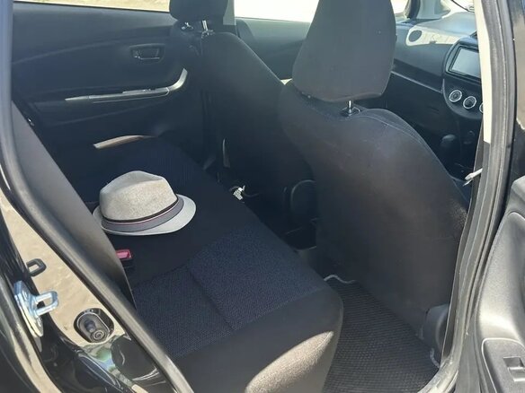 2016 Toyota Vitz III (XP130) Рестайлинг, чёрный - вид 18