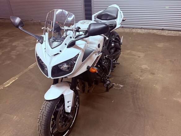 2012 Yamaha FZ1, белый, 620000 рублей - вид 9