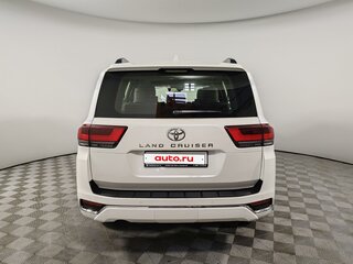2026 Toyota Land Cruiser 300 Series, белый, 16500000 рублей, вид 5