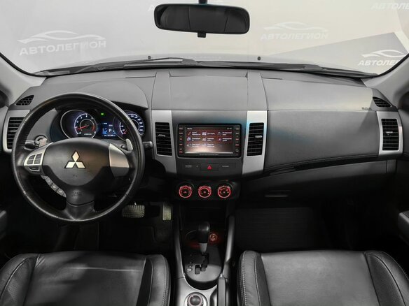 2012 Mitsubishi Outlander II Рестайлинг, чёрный, 1430000 рублей - вид 8