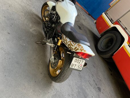 2003 Honda CB 400 Super Four, белый, 370000 рублей, вид 5