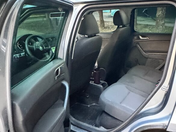 2011 Skoda Yeti I, серый - вид 16