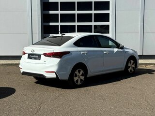 2018 Hyundai Solaris II, белый, 1441000 рублей, вид 5