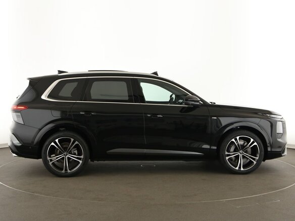 2026 Audi Q7 III (G8), чёрный, 16600000 рублей - вид 2
