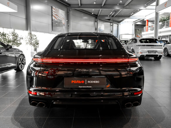 2026 Porsche Panamera Turbo S E-Hybrid III, чёрный, 39990000 рублей - вид 7
