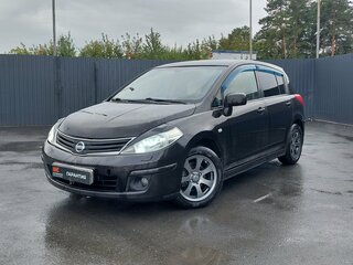 2011 Nissan Tiida I Рестайлинг, чёрный, 599000 рублей, вид 1