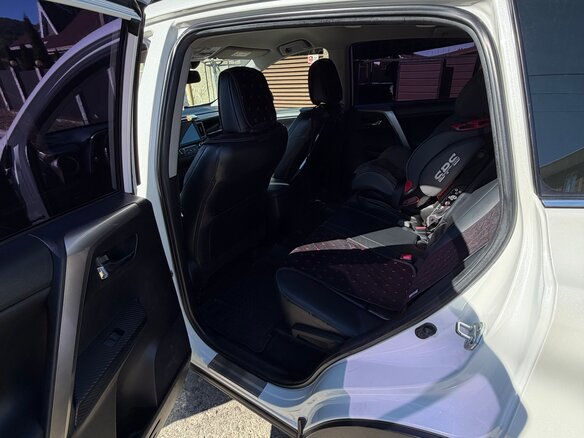 2014 Toyota RAV4 IV (XA40), белый - вид 12
