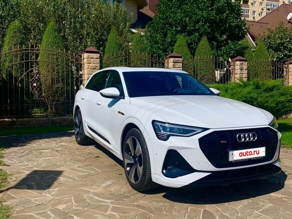 2020 Audi e-tron 55 I, белый, 7500000 рублей
