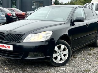 2010 Skoda Octavia II (A5) Рестайлинг, чёрный, 429000 рублей, вид 3