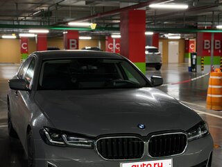 2021 BMW 5 серии 520d xDrive VII (G30/G31/G38) Рестайлинг, серый, 3850000 рублей, вид 3