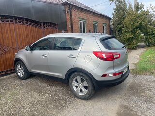 2013 Kia Sportage III, серебристый, 955000 рублей, вид 4