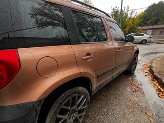 2012 Skoda Yeti I, коричневый, 900000 рублей, вид 3