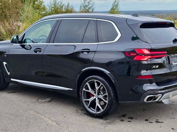 2024 BMW X5 30Li IV (G05/G18) Рестайлинг, чёрный - вид 5