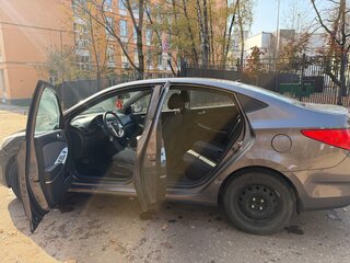 2011 Hyundai Solaris I, серый, 750000 рублей, вид 5