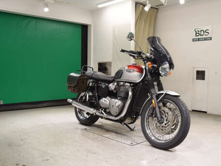 2016 Triumph Bonneville T120, серый, 738000 рублей, вид 2