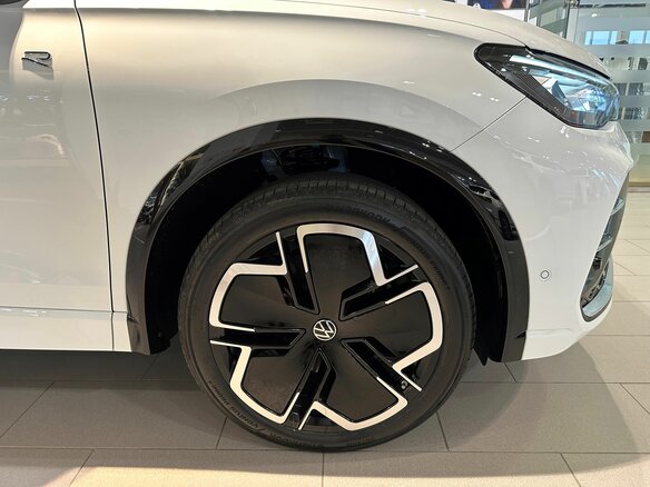 2026 Volkswagen Tiguan L Pro III (China Market), белый, 5350000 рублей - вид 6