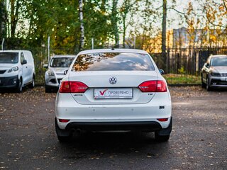 2014 Volkswagen Jetta VI Рестайлинг, белый, 899000 рублей, вид 4