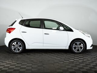 2014 Kia Venga I Рестайлинг, белый, 1220000 рублей, вид 5