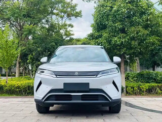 2025 BYD Yuan Up 45.12 kWh, серебристый, 1590000 рублей, вид 2