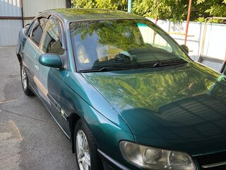 1995 Opel Omega B, зелёный, 350000 рублей, вид 1