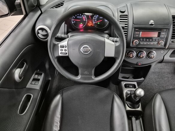 2013 Nissan Note I Рестайлинг, бежевый, 618000 рублей - вид 6
