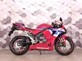 2024 Honda CBR 600RR, красный - вид 2