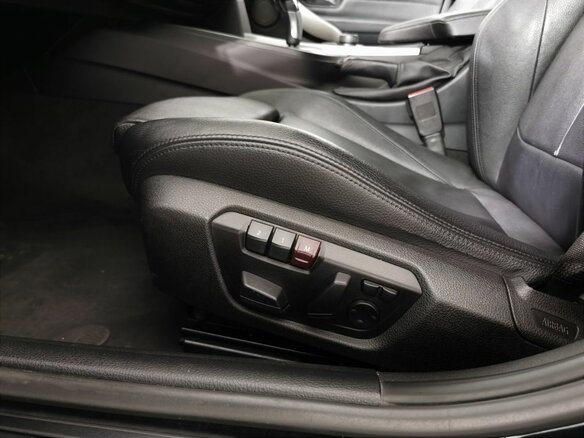 2017 BMW 3 серии 318i VI (F3x) Рестайлинг, чёрный, 1655150 рублей - вид 15
